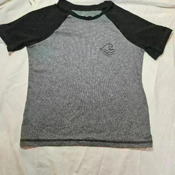 Swim Shirt Boy's size 8 Black & Gray - Picture 1 of 3